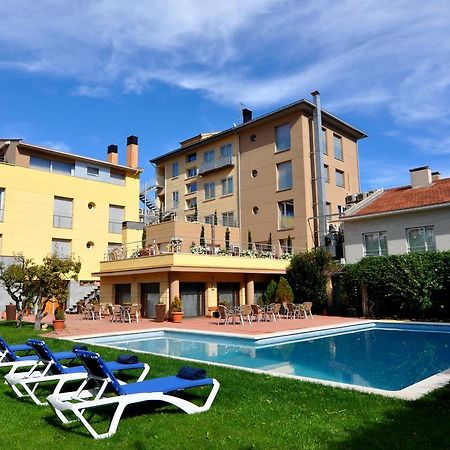 Aparthotel Solé Pobla de Segur Extérieur photo