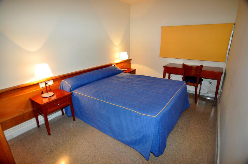 Aparthotel Solé Pobla de Segur Chambre photo