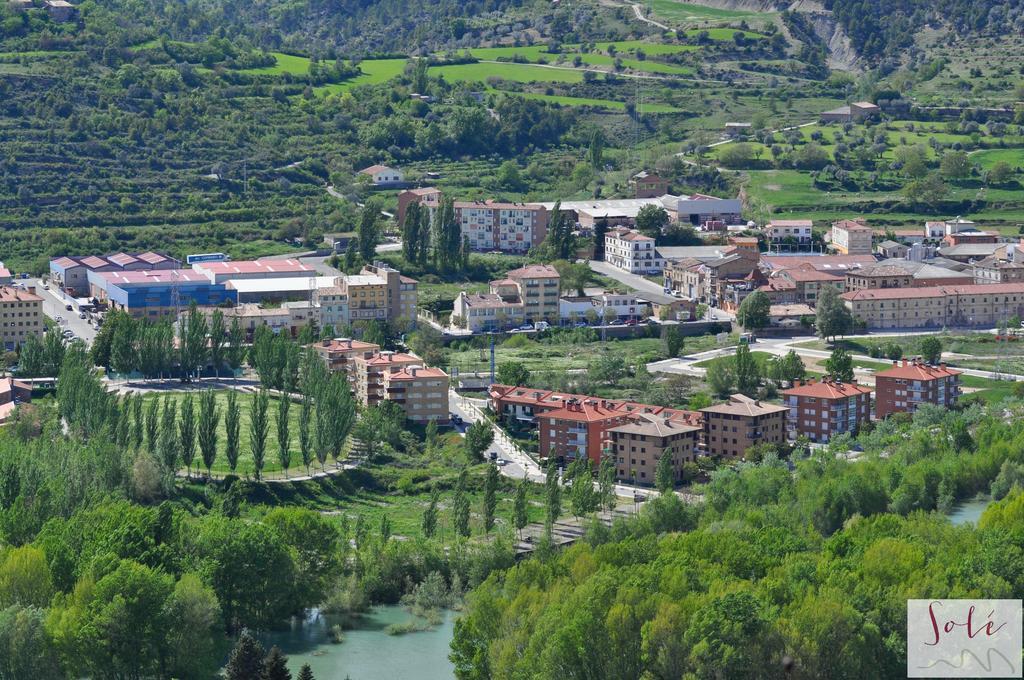 Aparthotel Solé Pobla de Segur Extérieur photo