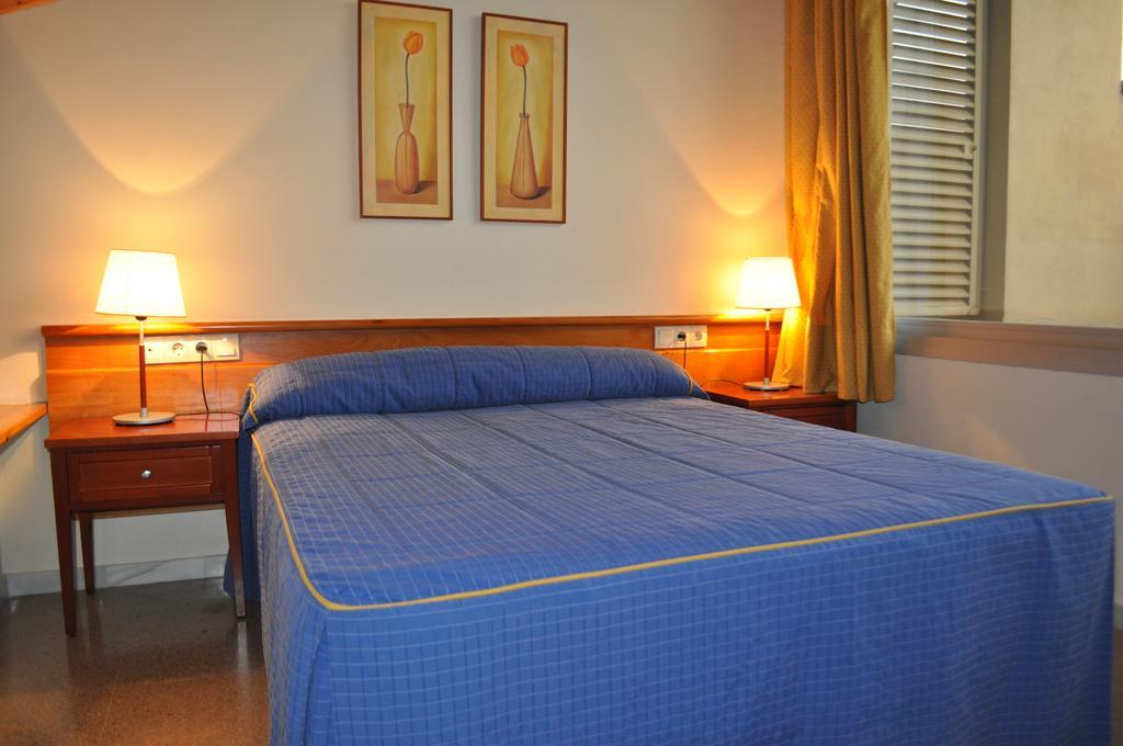 Aparthotel Solé Pobla de Segur Chambre photo