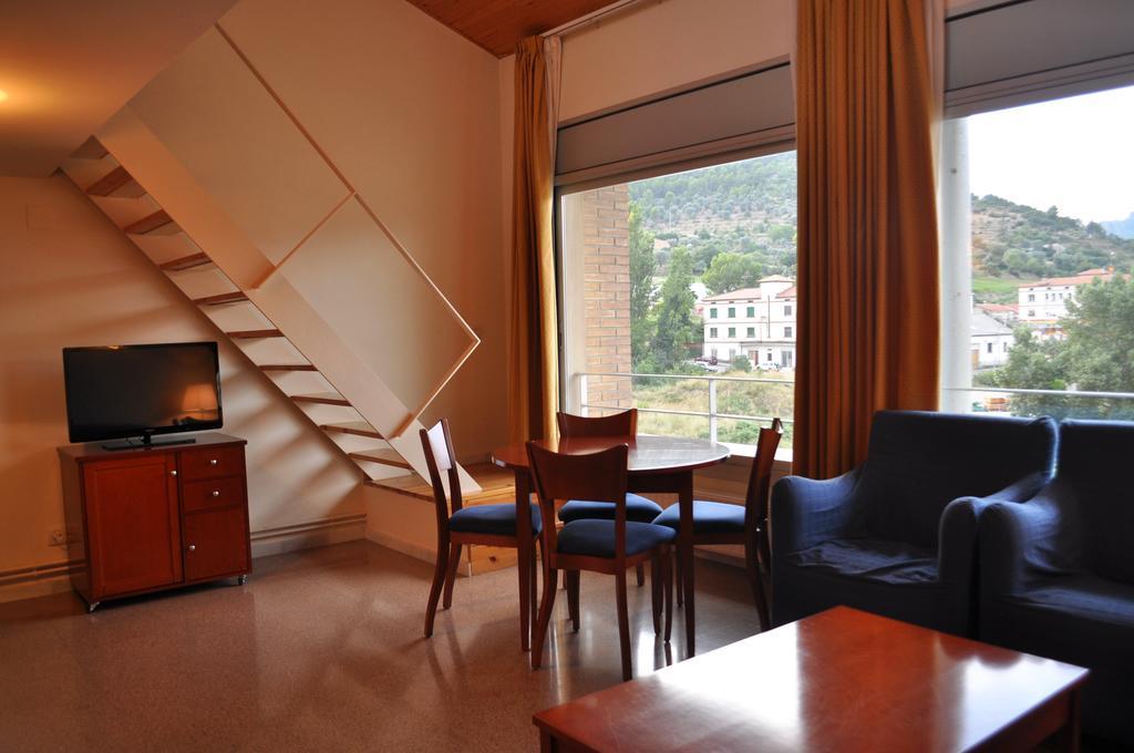 Aparthotel Solé Pobla de Segur Chambre photo