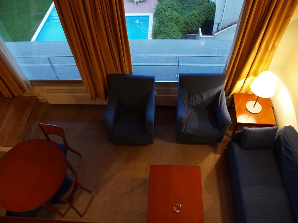 Aparthotel Solé Pobla de Segur Chambre photo